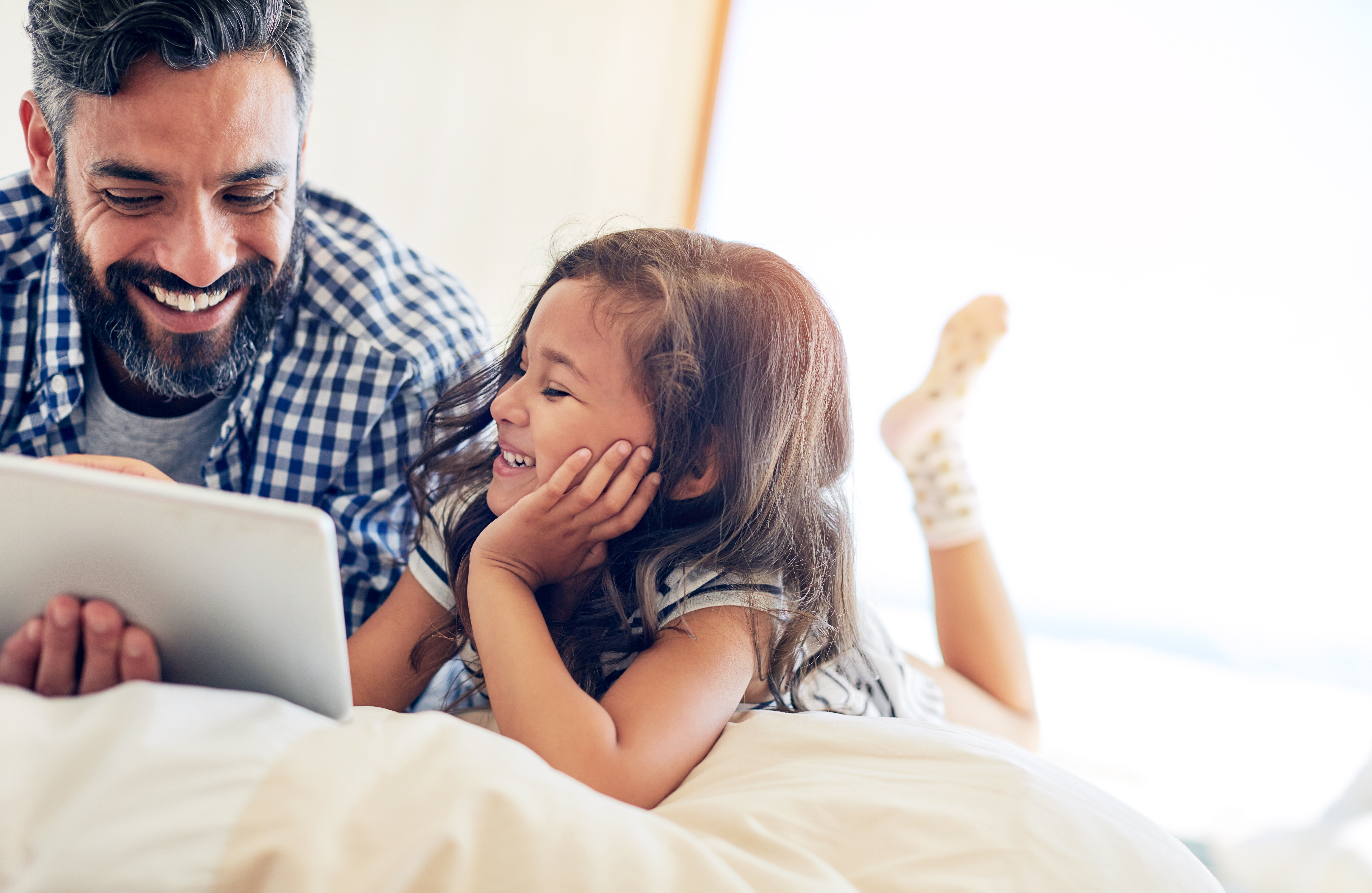 Dad Daughter Wifi Image